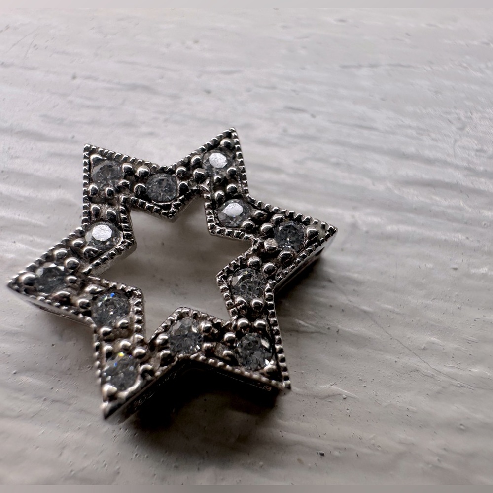 14k white gold star